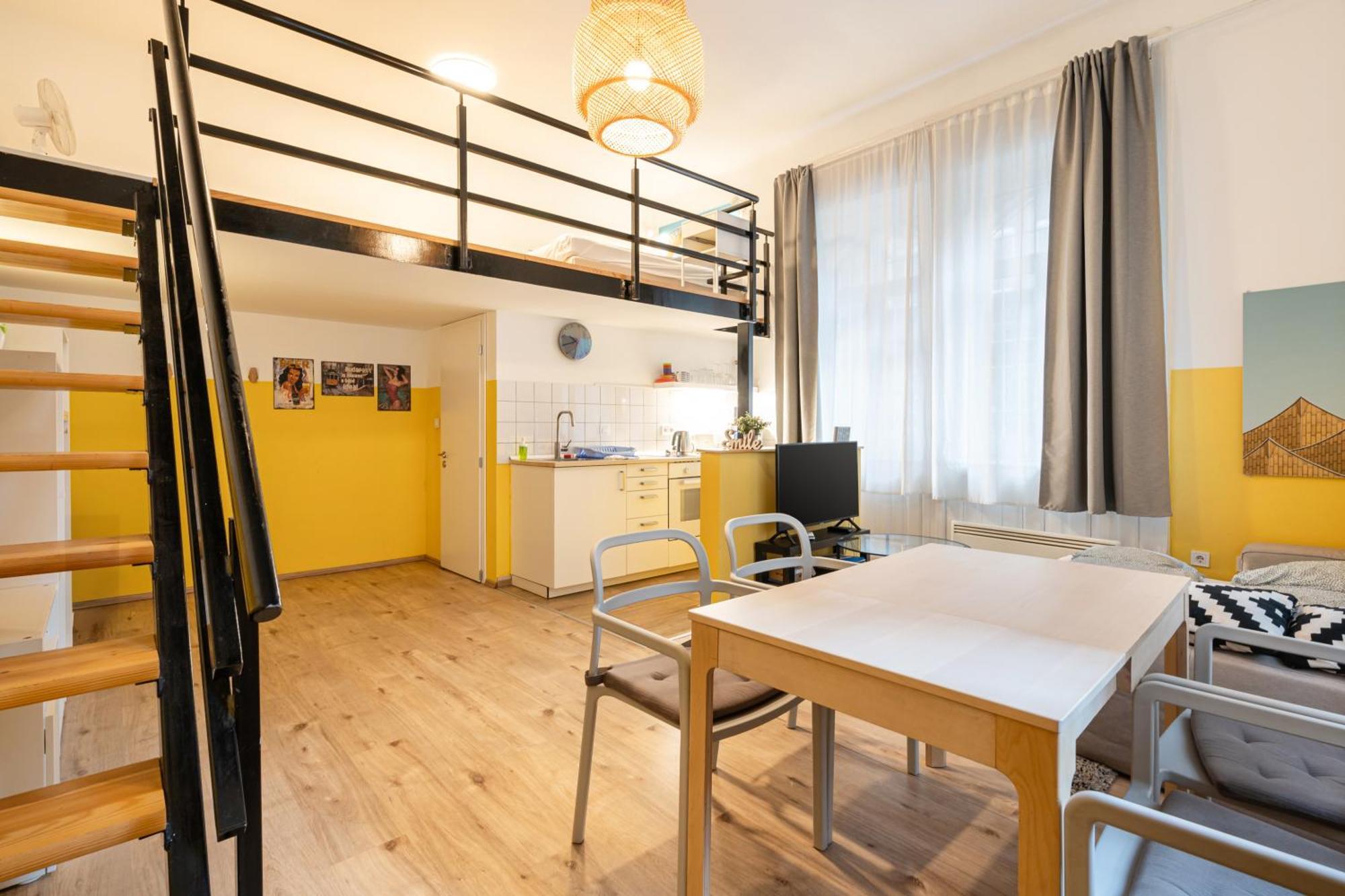 Апартаменты Charming Studio In The Heart Of The Jewish Quarter W41 Yellow Будапешт Экстерьер фото